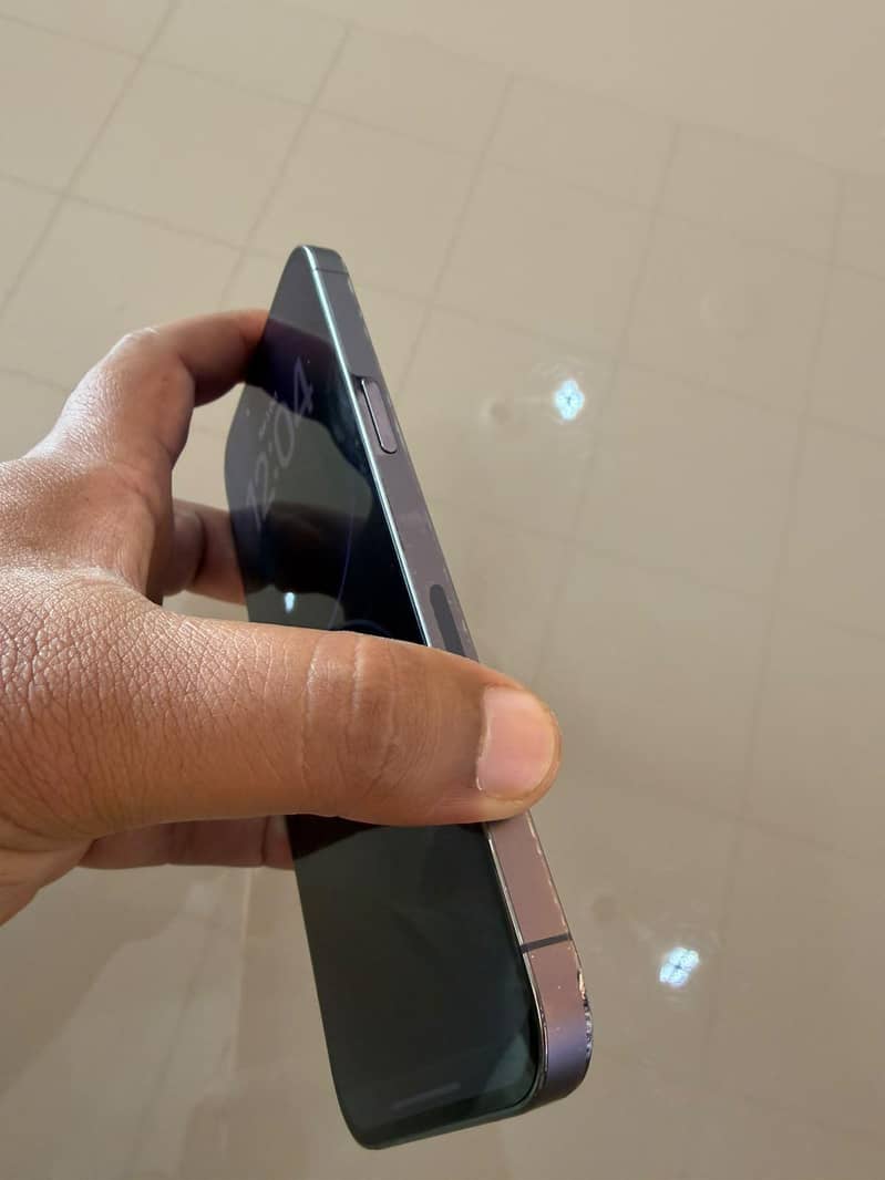 Apple iPhone 14 Pro Max 2