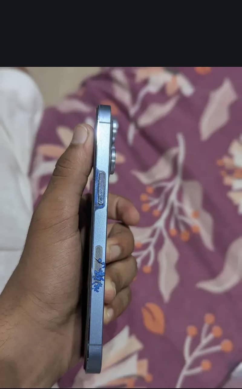 Apple iPhone 13 Pro 4