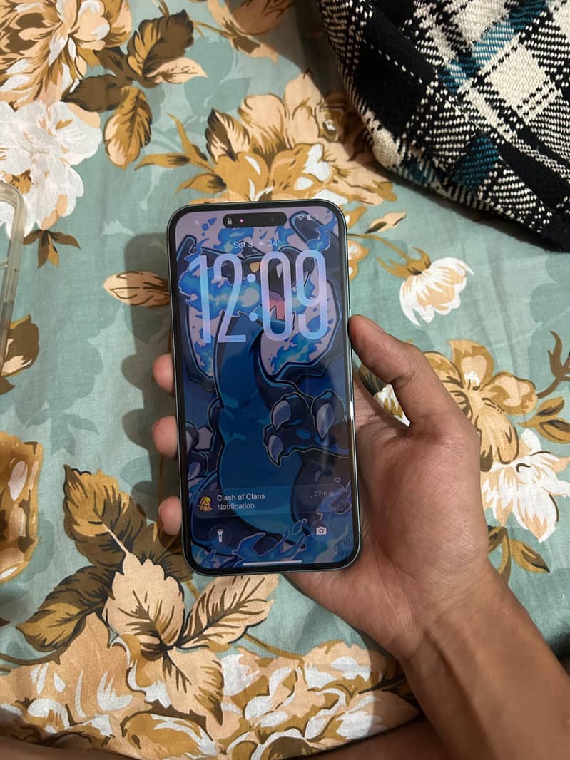 Apple iPhone 16 Plus 5
