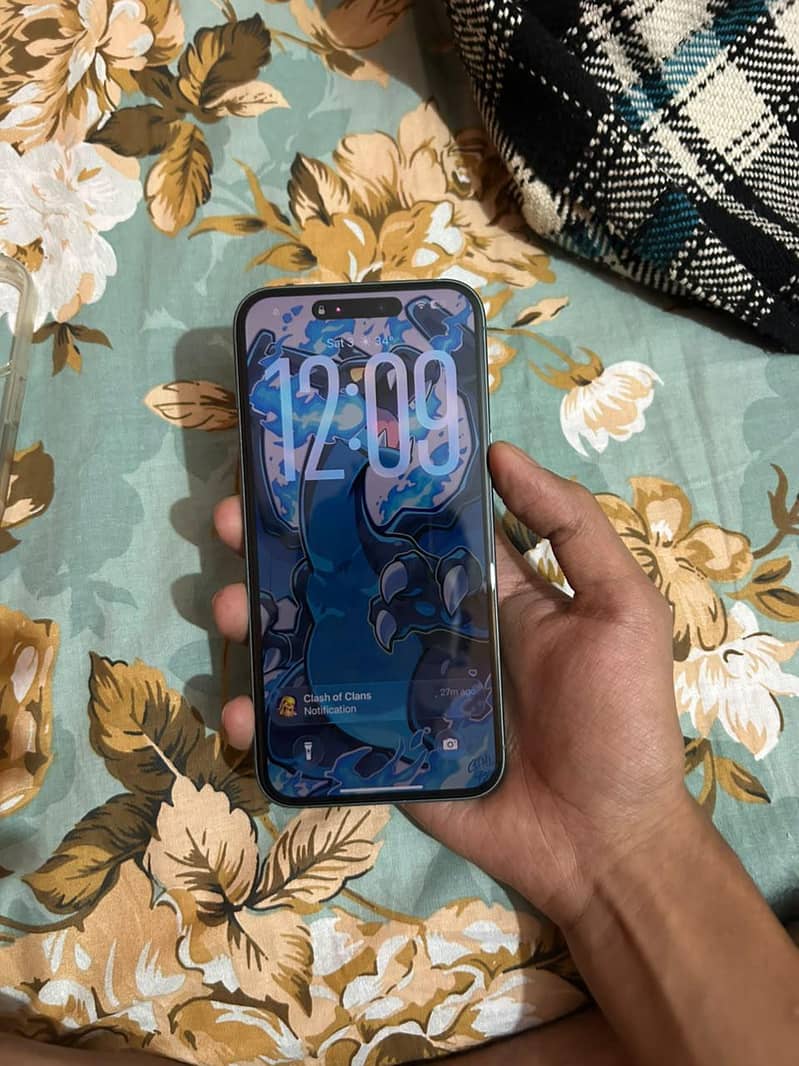 Apple iPhone 16 Plus 6