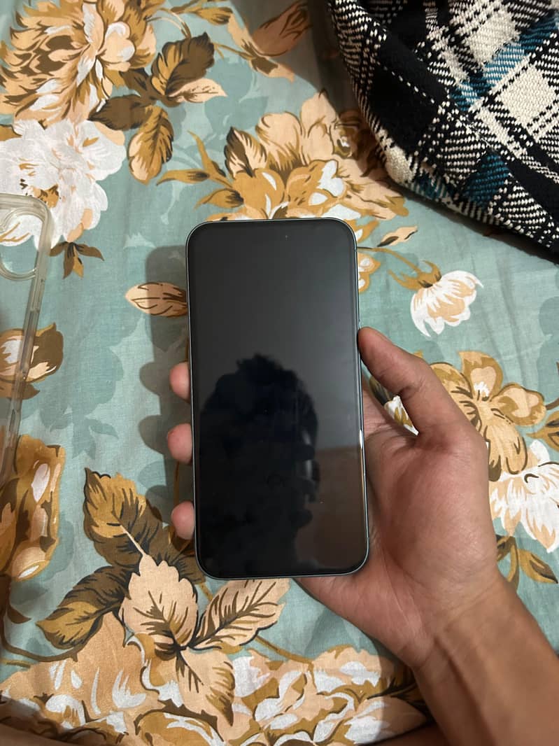 Apple iPhone 16 Plus 7