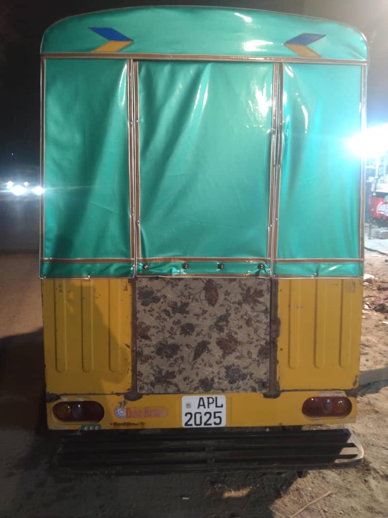 CNG Rickshaw 25 model 1