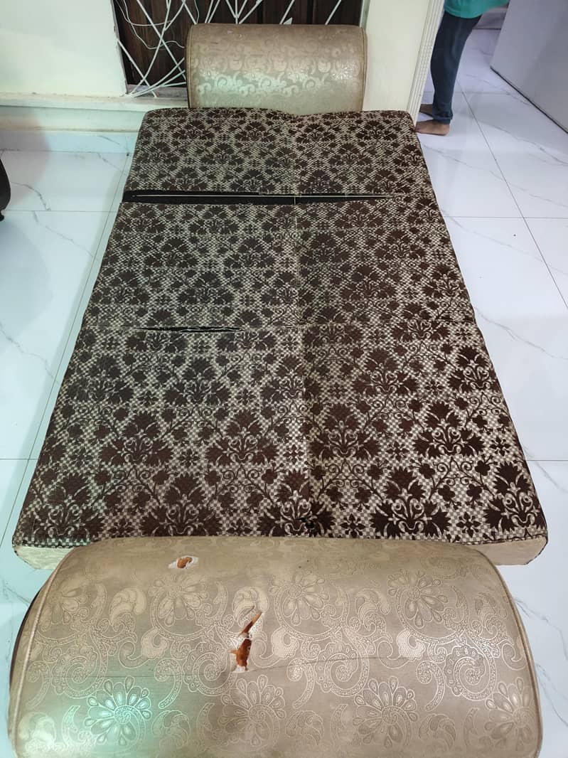 Sofa cumbed 3