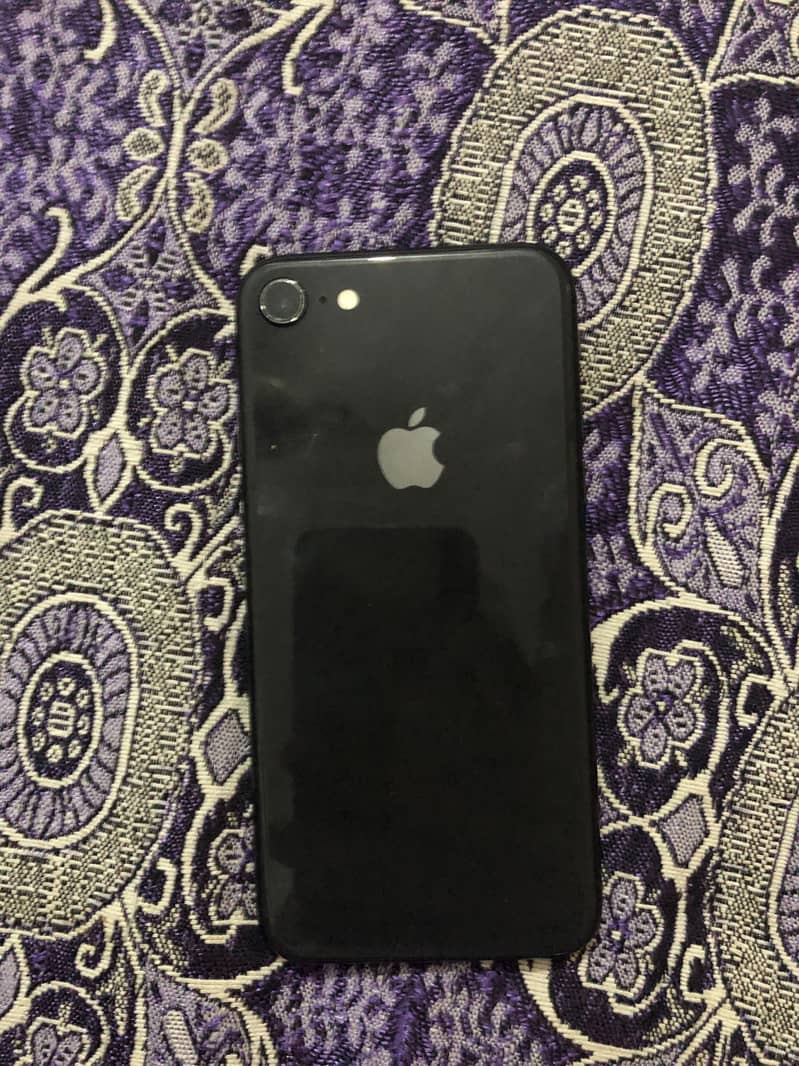 Apple iPhone 8 4