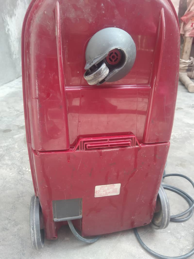 imported vacuum cleaner 2