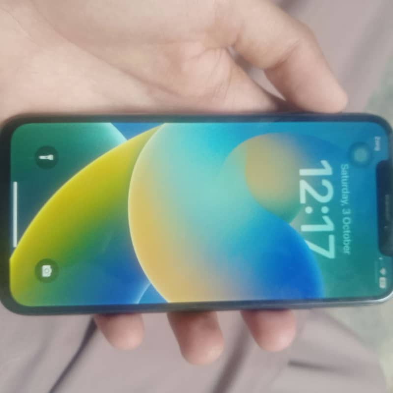 Apple iPhone X 3