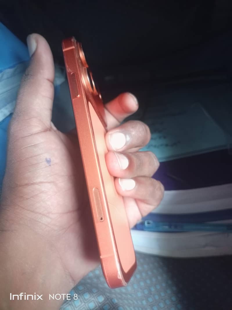 Apple iPhone XR converted 17 pro 3