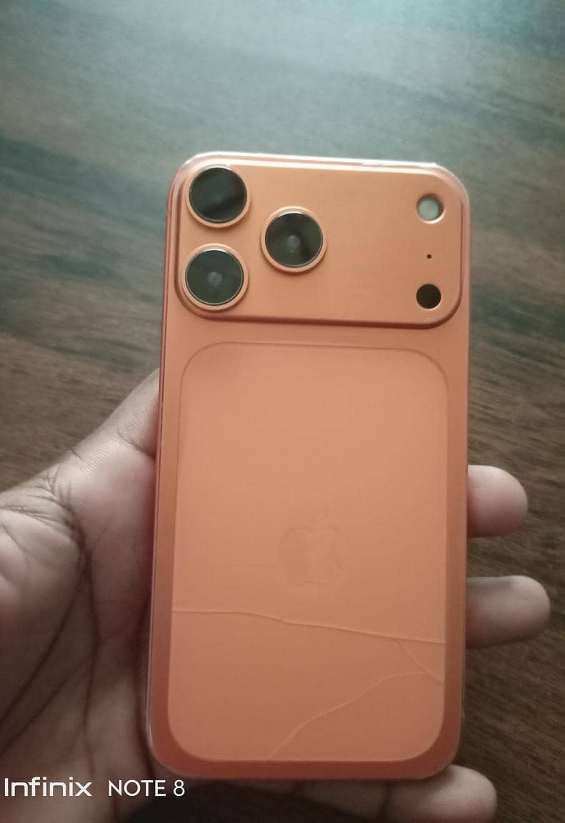 Apple iPhone XR converted 17 pro 10