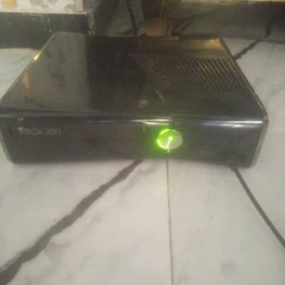 urgent for sale x box 360 20 GB
