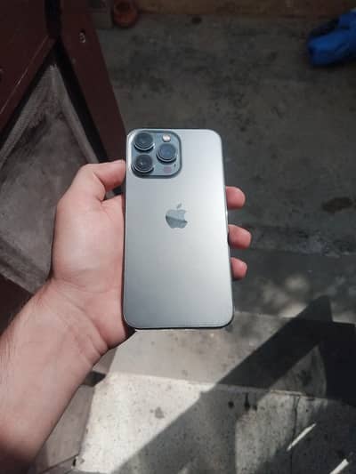 Apple iPhone 13 Pro