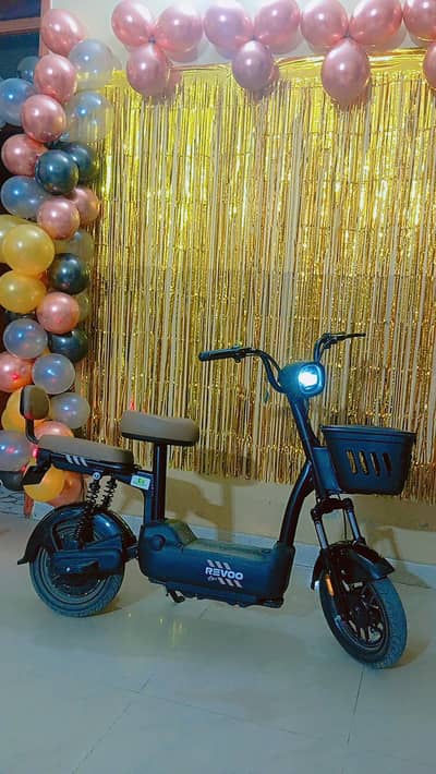 REVO Electric Scooty - Almost New - Lightly Used