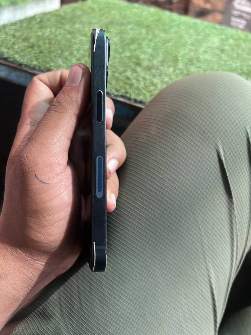 Apple iPhone 14 1
