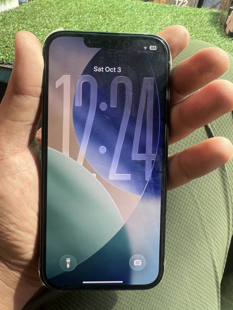 Apple iPhone 14 4