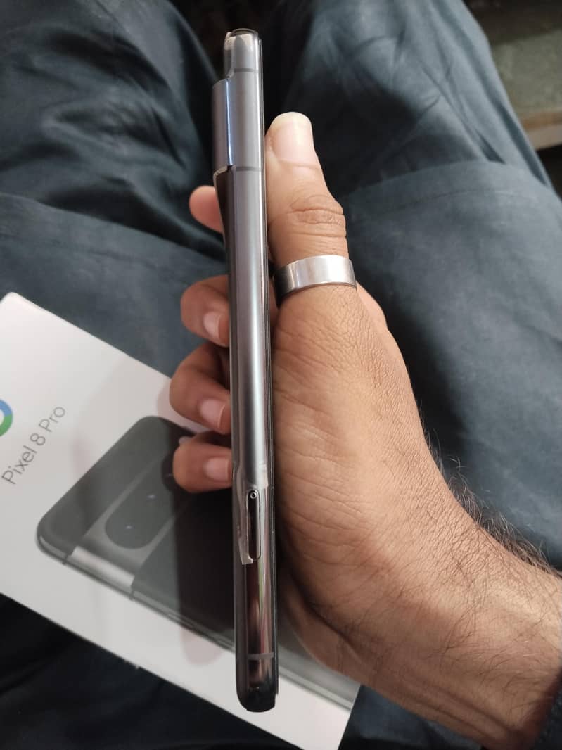 Google Pixel 8 Pro 3