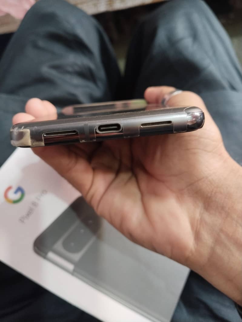 Google Pixel 8 Pro 4