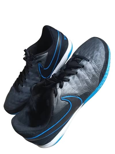 Nike Tiempo Legend 8