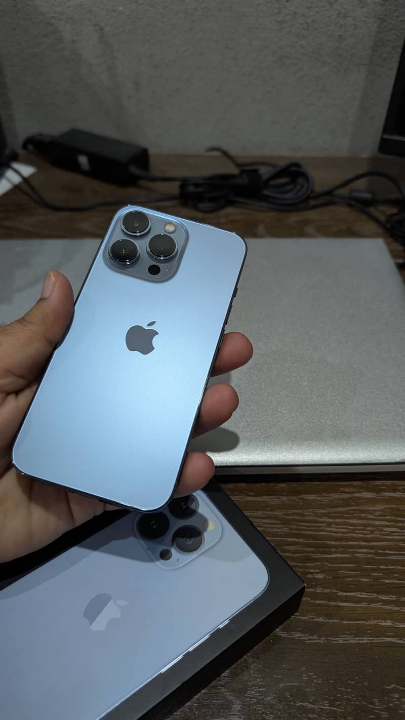 Apple iPhone 13 Pro 4