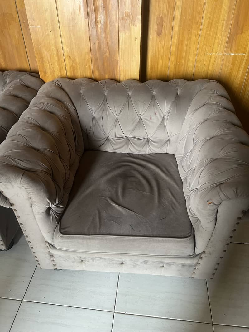 Used sofa set 1