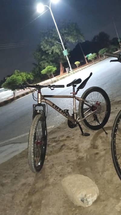 21 speed imported MTB | Disc brakes | Alimunium frame