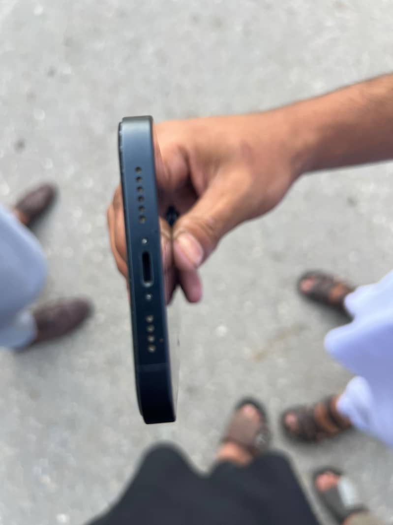Apple iPhone 14 plus 3