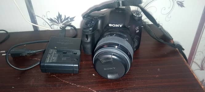 Sony Alpha A58 DSLR Camera with 18-55mm Lens (Excellent Condition)