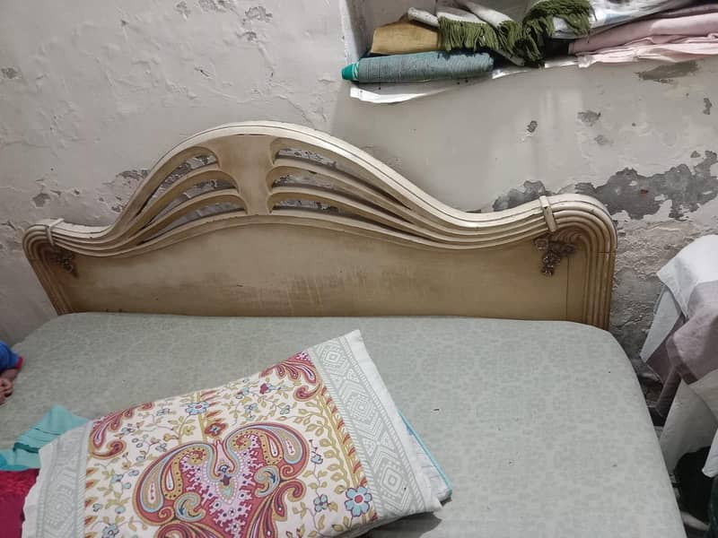 double bed , 2 side tables, mattress, dressing table 1