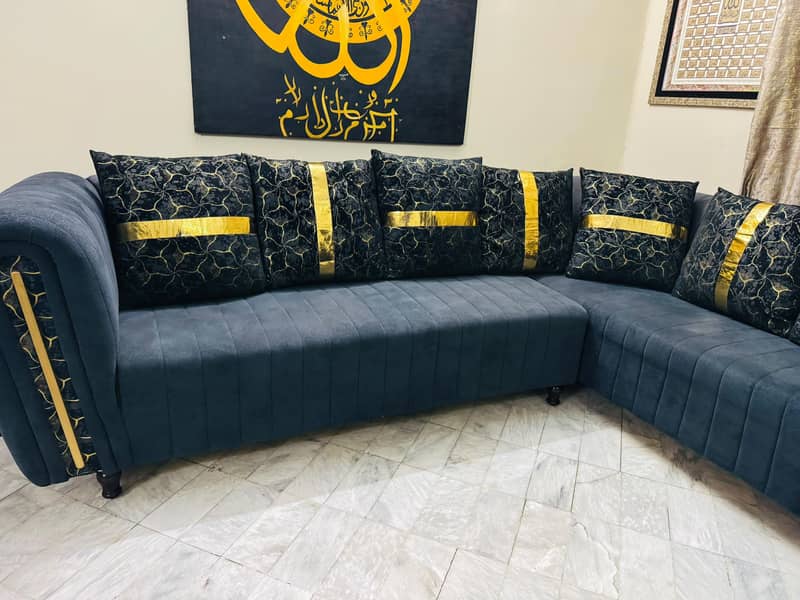 Stylish & Comfortable Sofa Set – Excellent Condition 2