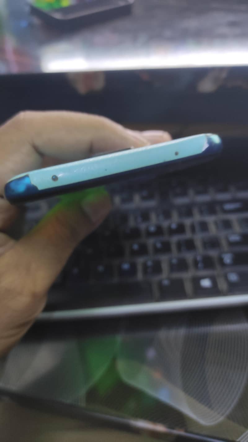 Xiaomi Redmi Note 9S 3