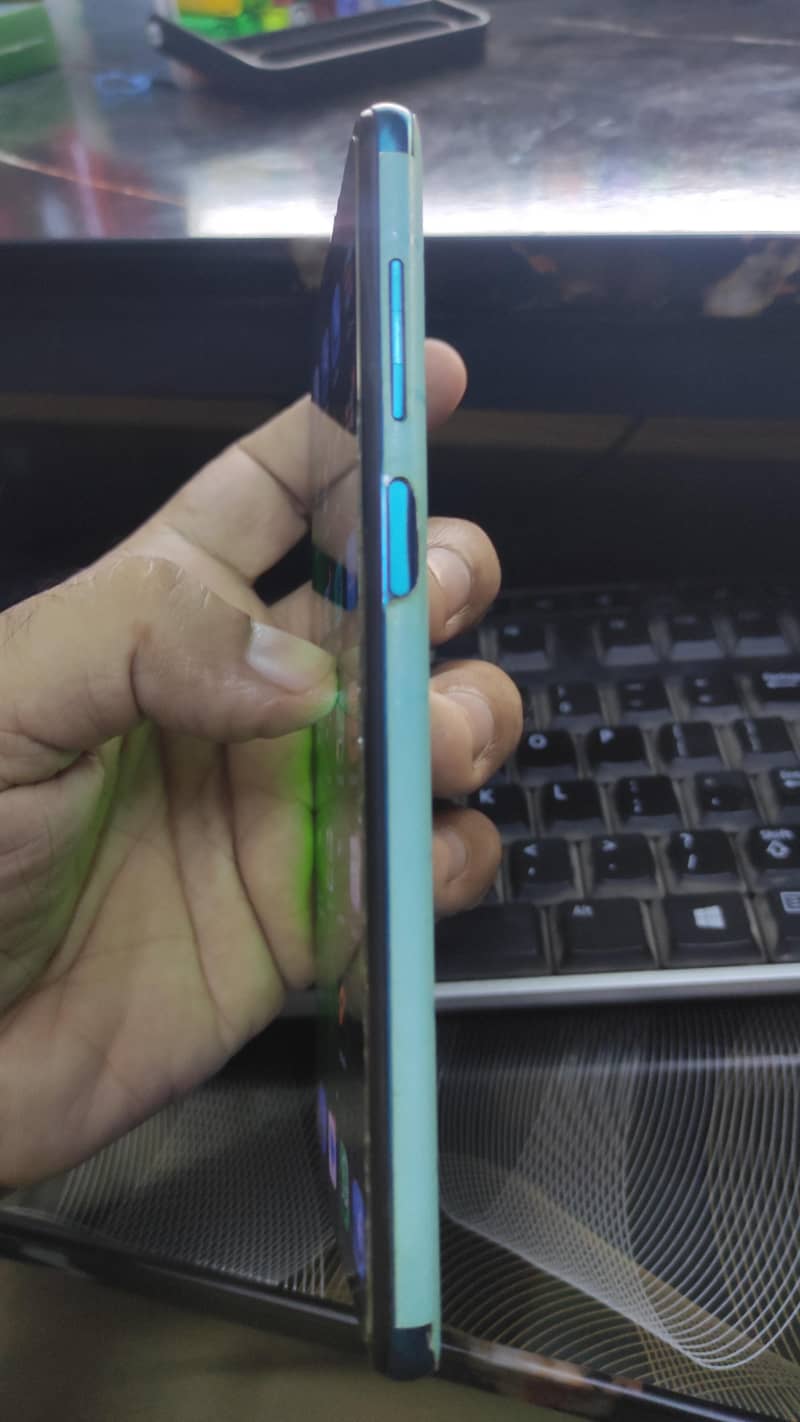 Xiaomi Redmi Note 9S 4