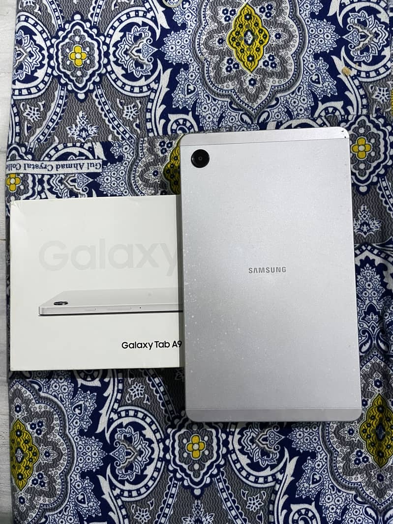 Galaxy Tab A9 0