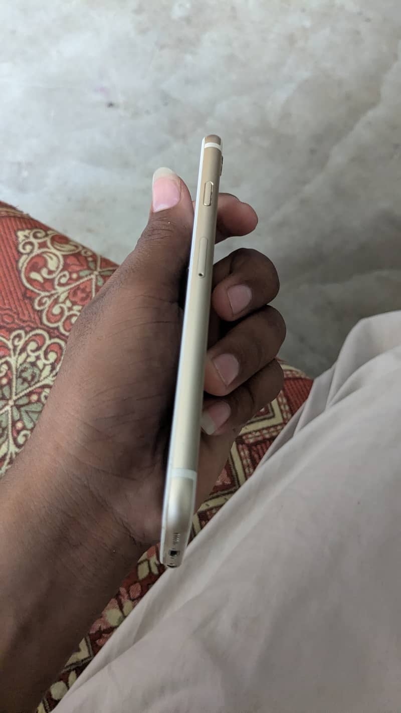Apple iPhone 6S 0
