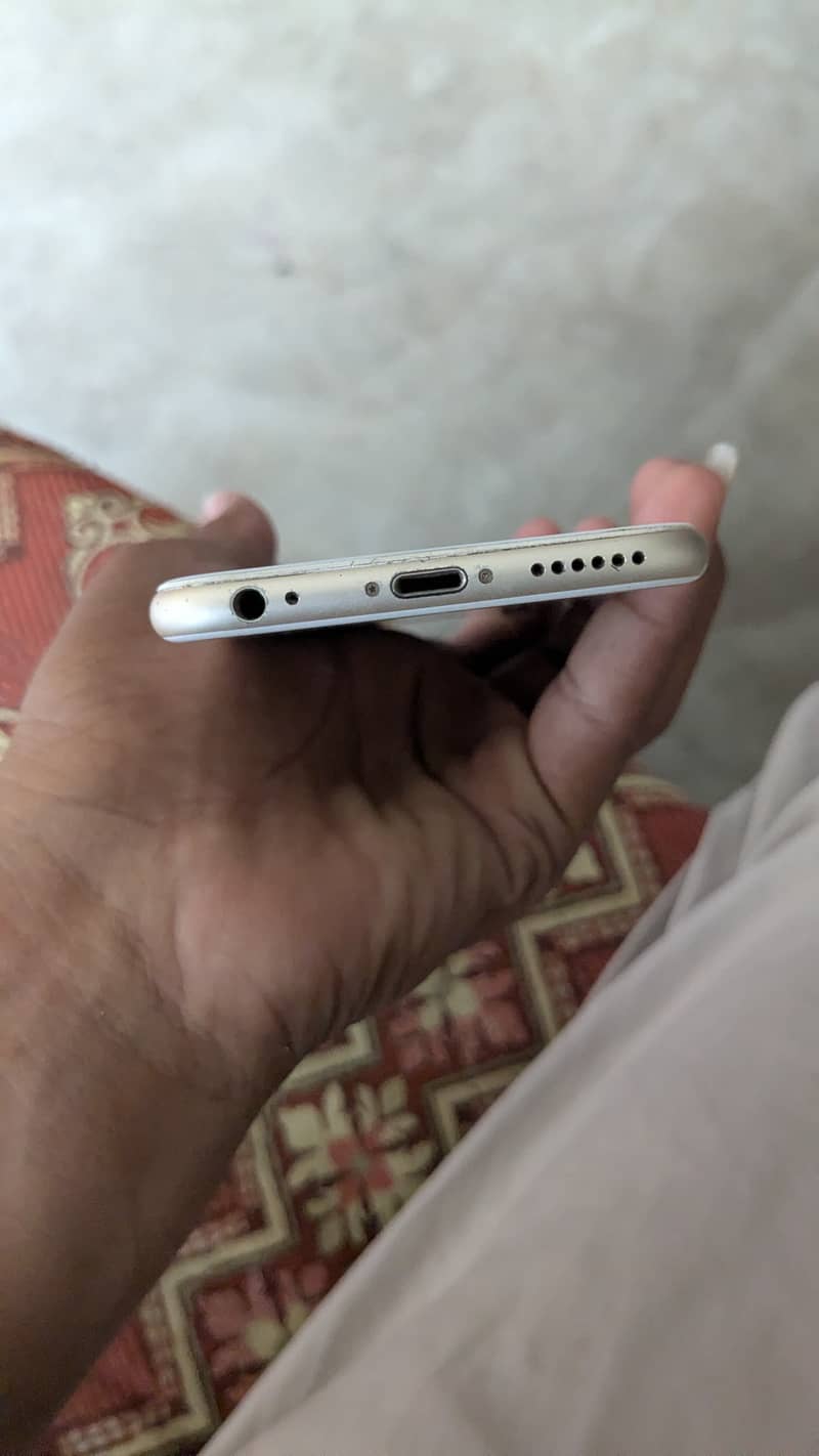 Apple iPhone 6S 2