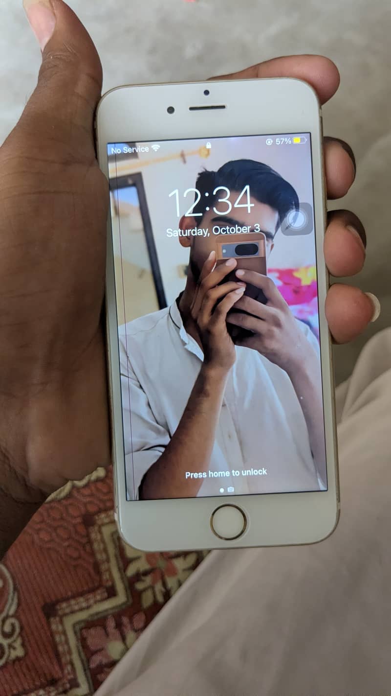 Apple iPhone 6S 4
