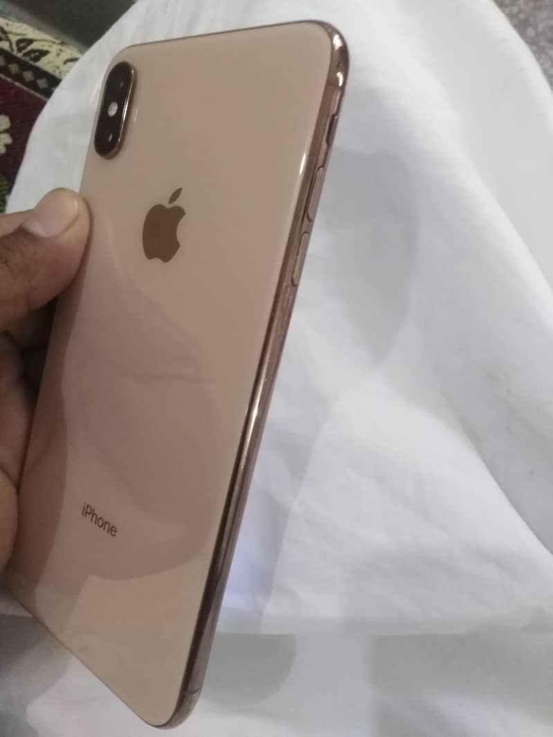 Apple iPhone XS Max 2