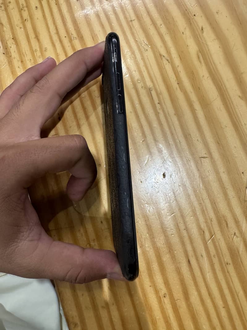 Apple iPhone 7 5