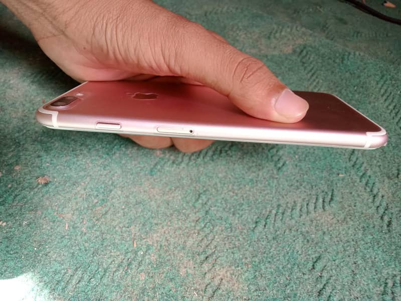 Apple iPhone 7 Plus 128Gb pta aproved 3