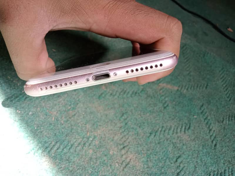 Apple iPhone 7 Plus 128Gb pta aproved 4