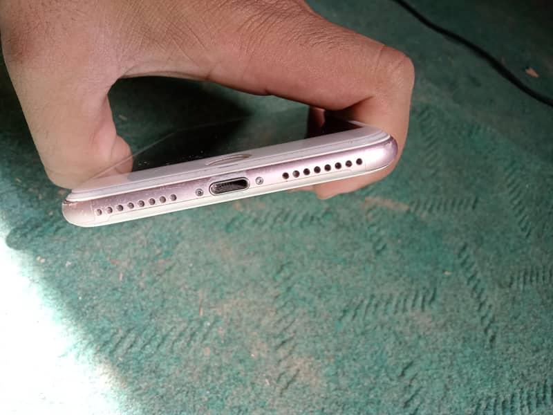 Apple iPhone 7 Plus 128Gb pta aproved 5