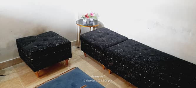 Velvet Ottoman Bench Set Bilkul New condition hai