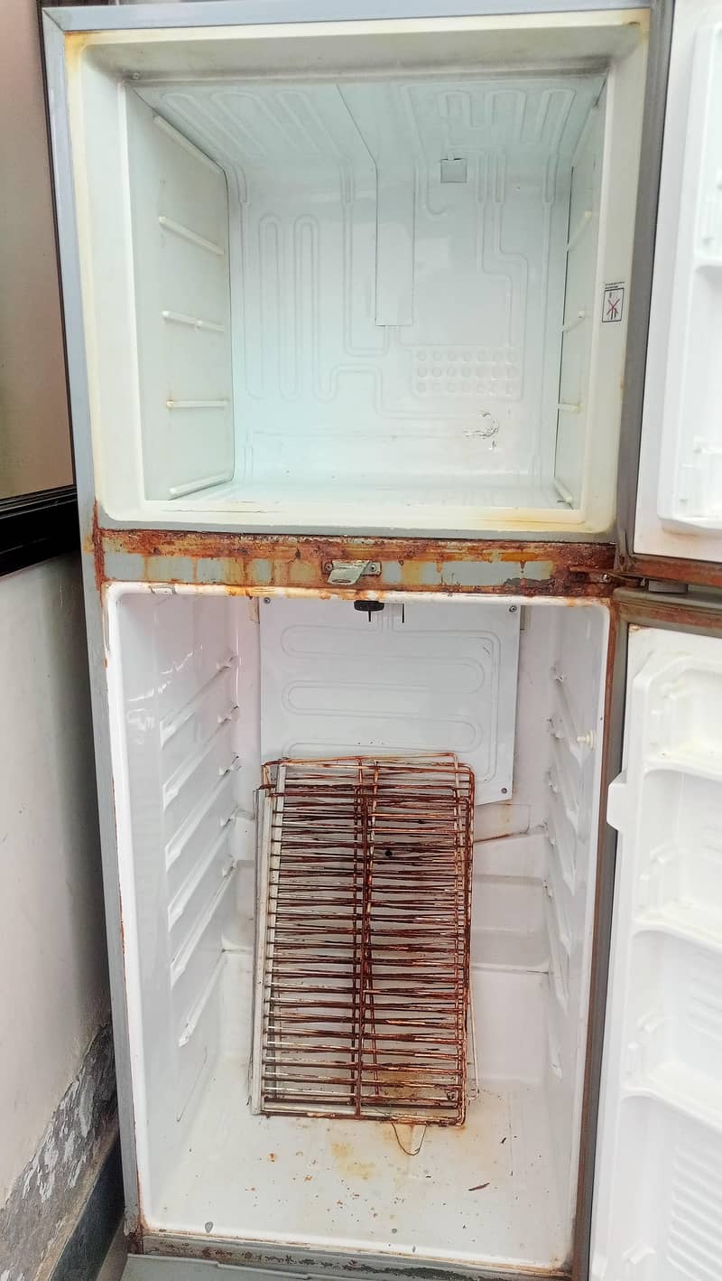 Dawlance refrigerator 5