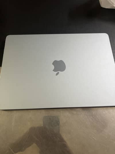 MacBook m5 air 16gb 512 gb urgent sale