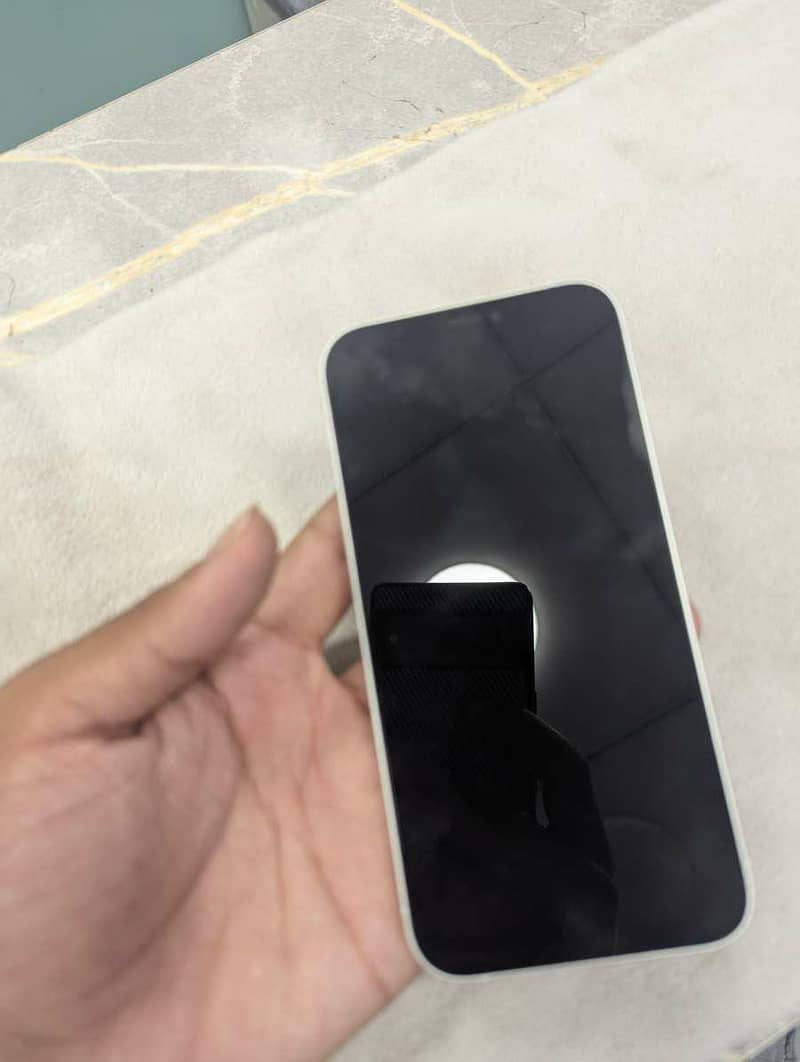 Apple iPhone 12 3