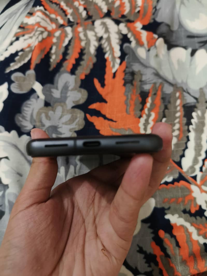 Google Pixel 8 2