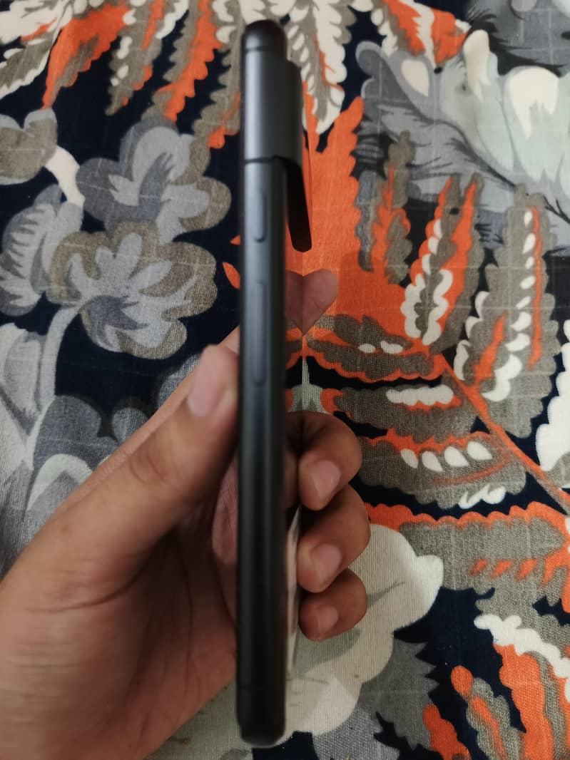 Google Pixel 8 3
