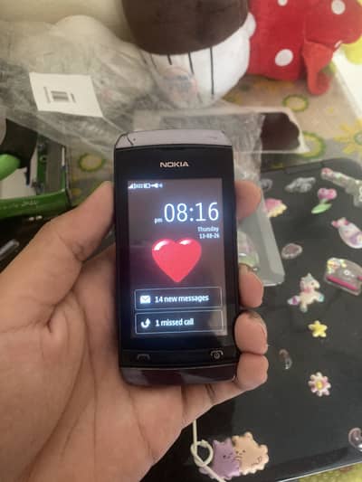 Nokia Asha 305 vintage phone