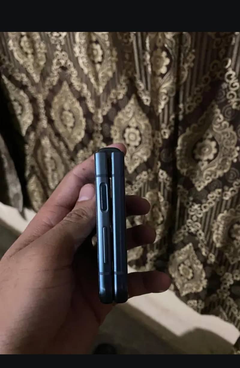 samsung flip 4