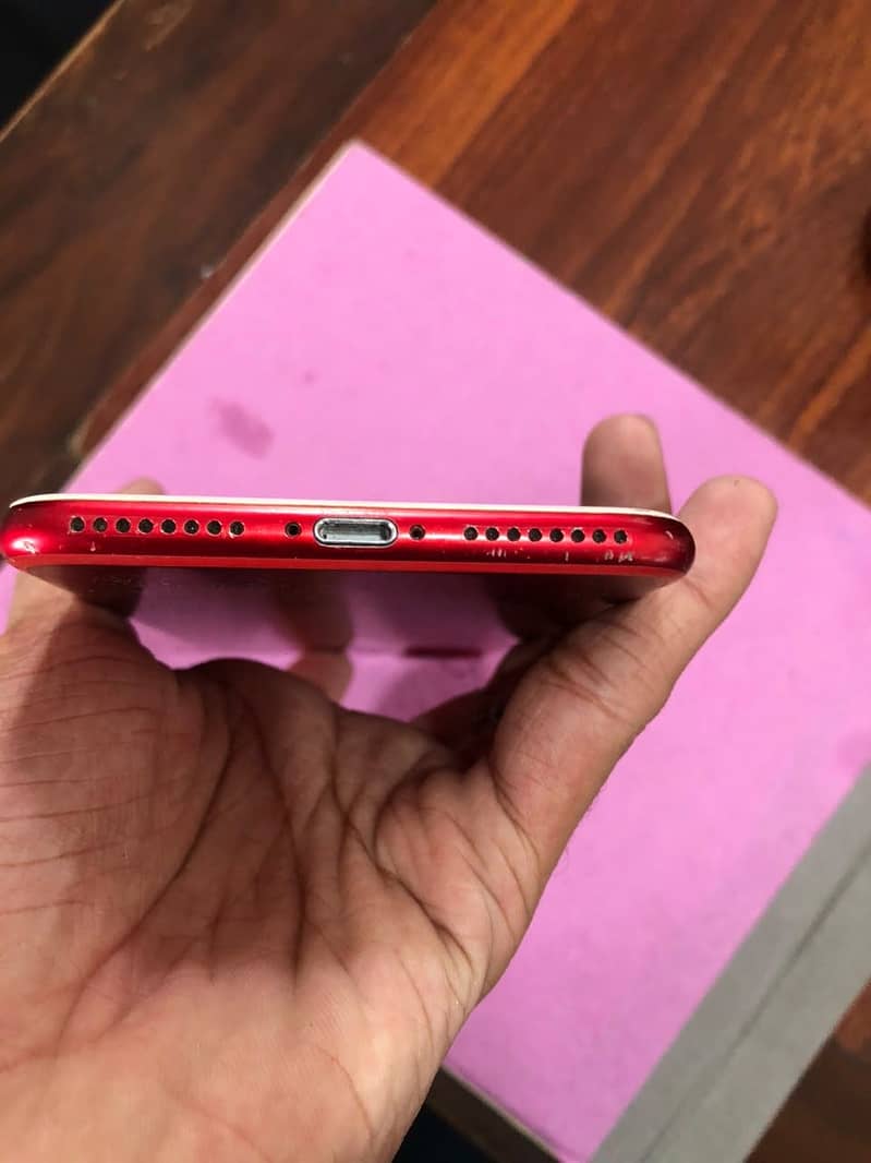Apple iPhone 7 Plus 3