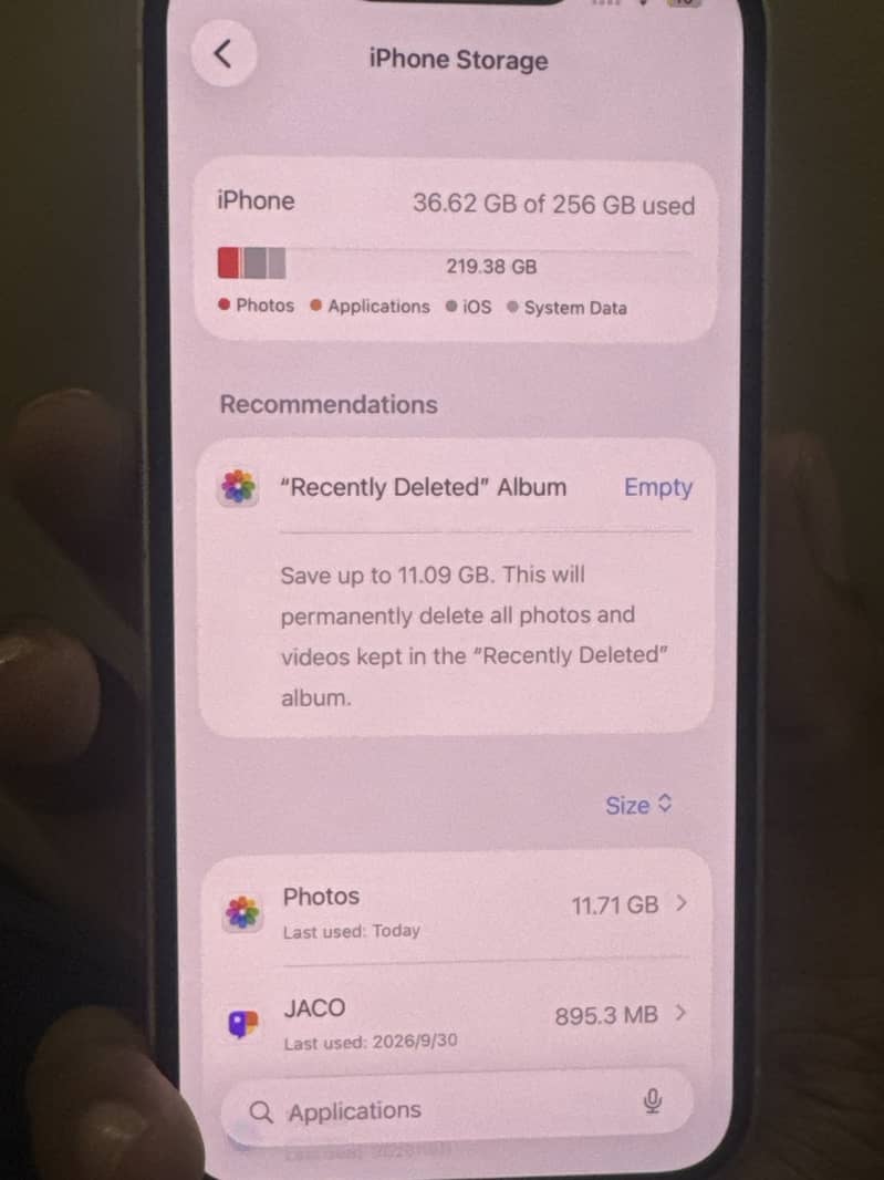 Apple iPhone 13 2