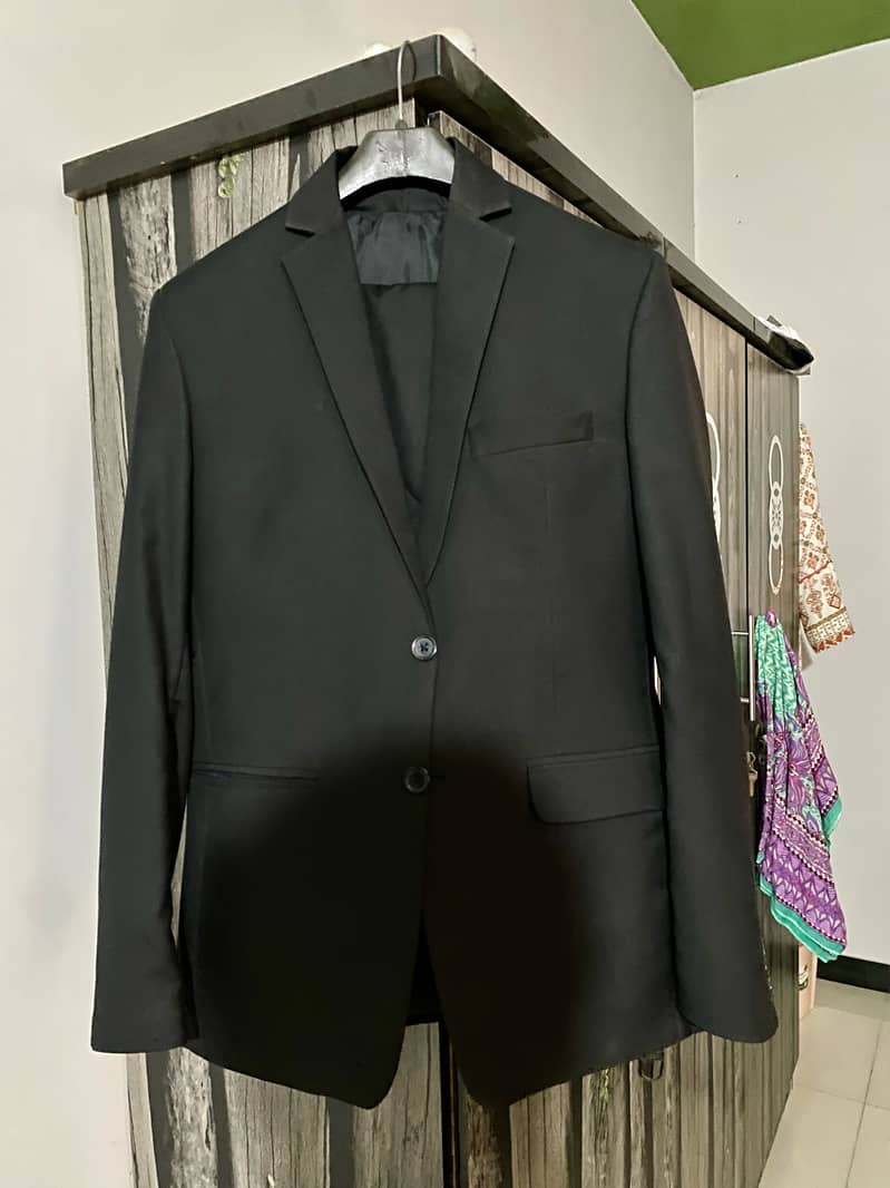 Suit 3pc 4