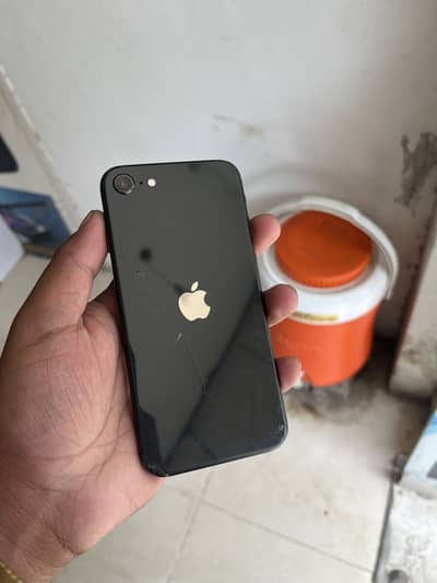 Apple iPhone SE read add sub kuch phar ly phly